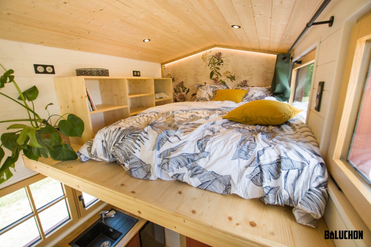 La Sorciere Tiny House bedroom