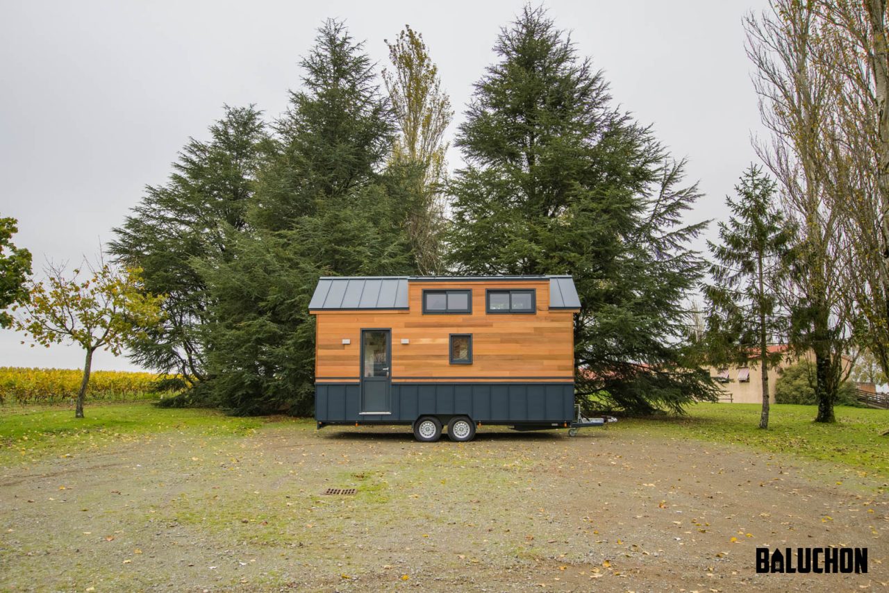 Le Château Ambulant tiny house- exterior