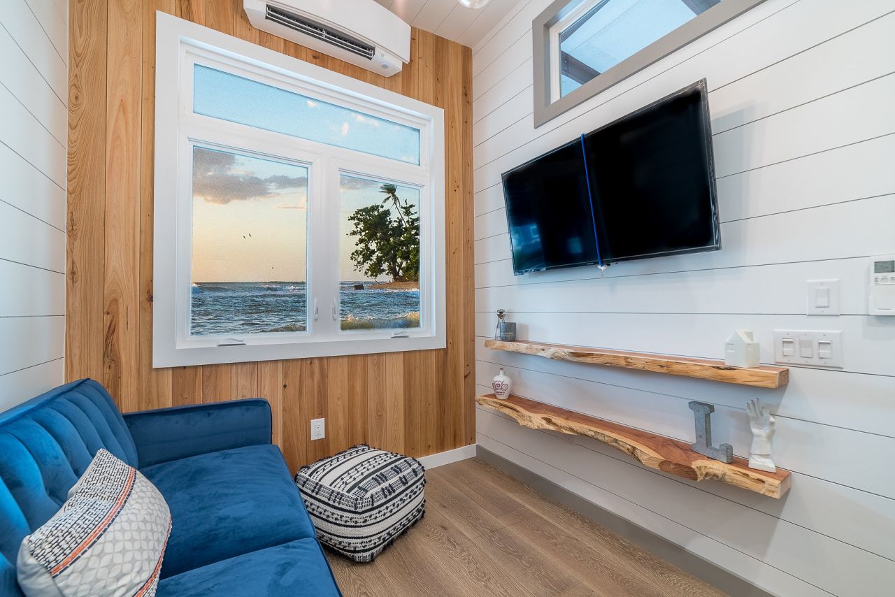 Lee tiny house on wheels living room