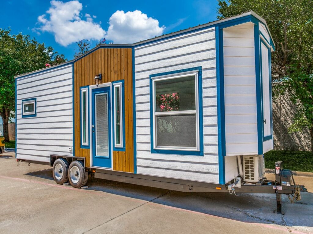 Nana's Nest tiny house on wheels exterior