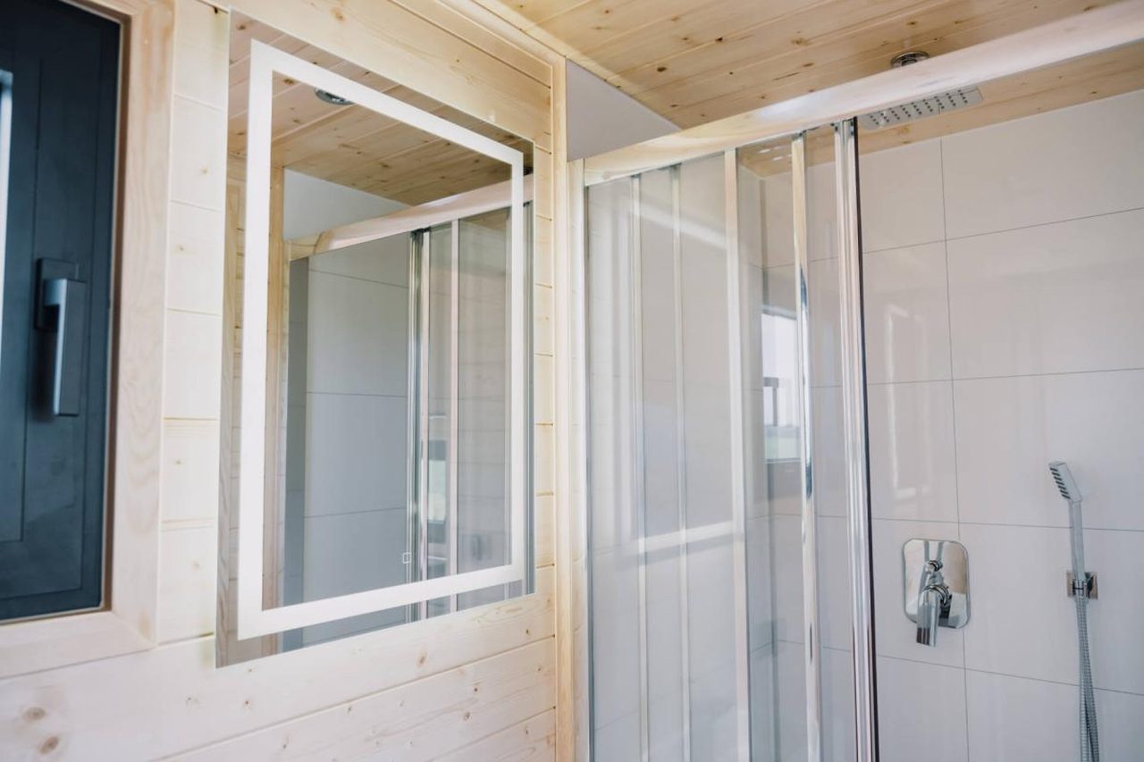 Taunus Tiny House - bathroom