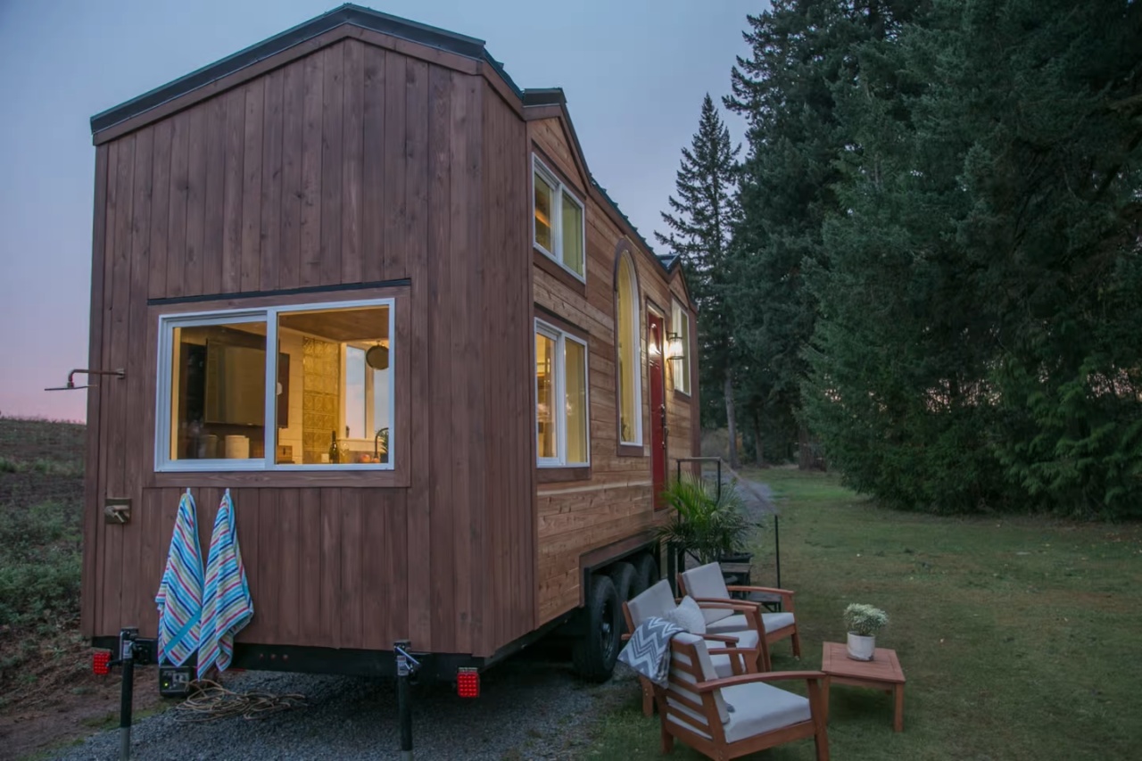 Tiny Heirloom Theater Home- exterior 1