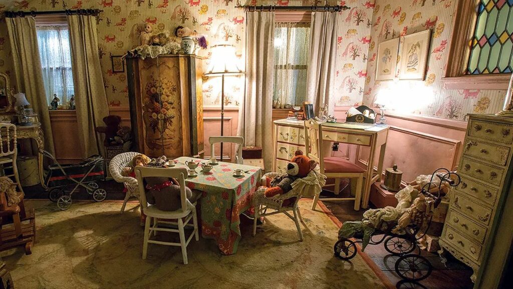 Annabelle Creation interior shot