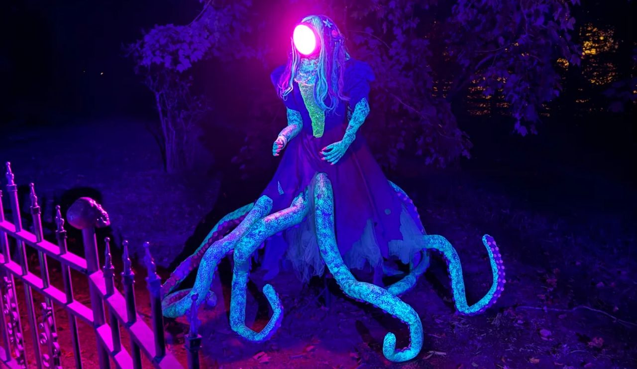 Aquatic Theme Halloween Decor