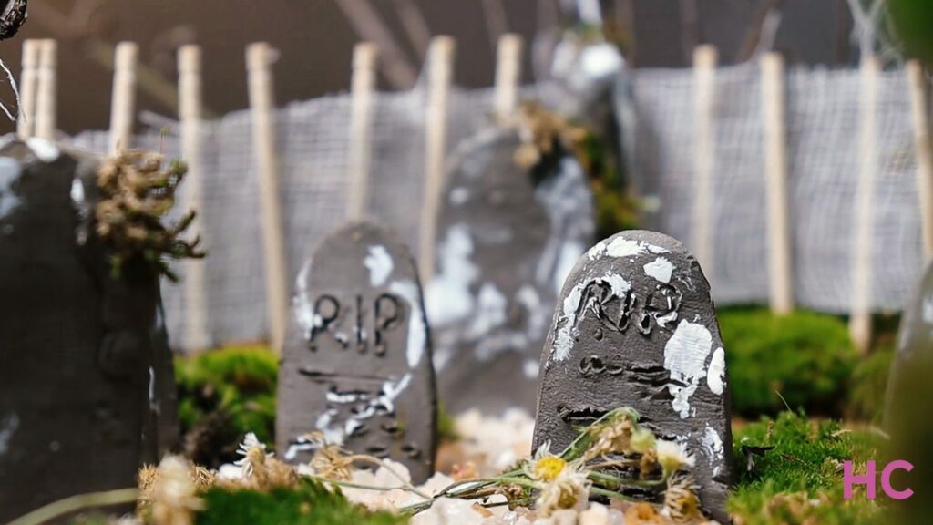 Clay halloween graveyard decoration 2023 DIY - Landscaping - 1