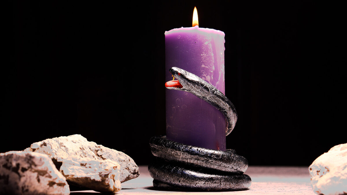 15 DIY Halloween Candle Holders to Spook up Your Décor