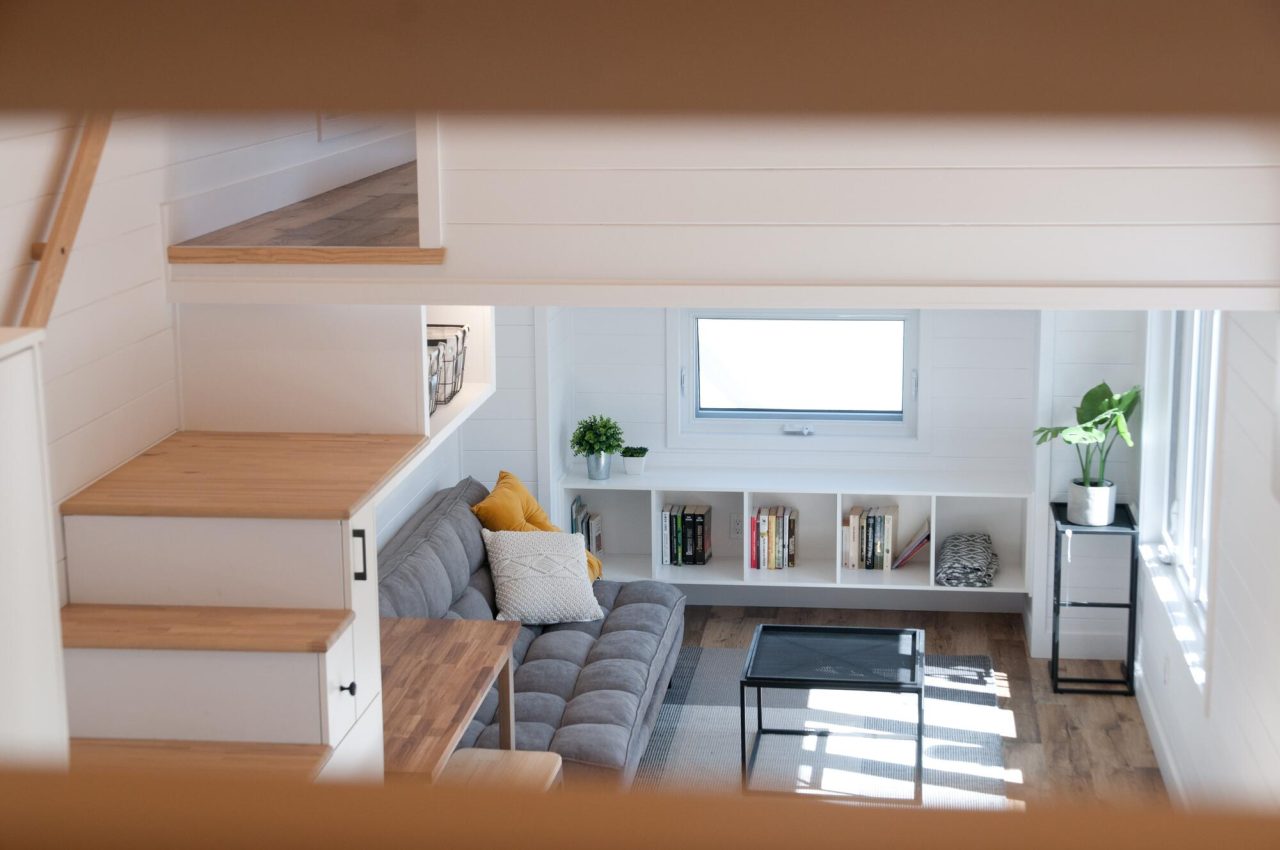 Ébène Tiny House Living Room