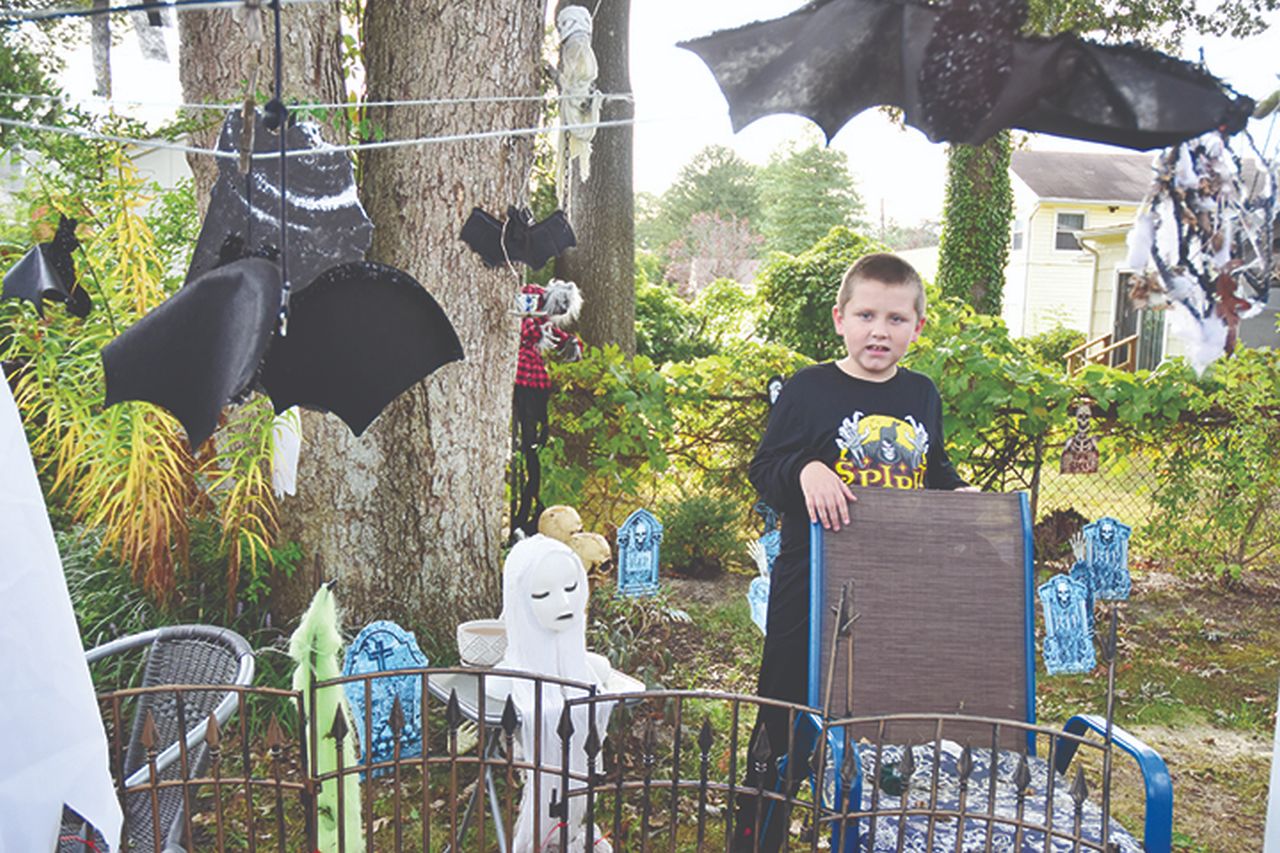 Elaborated Haunted Display