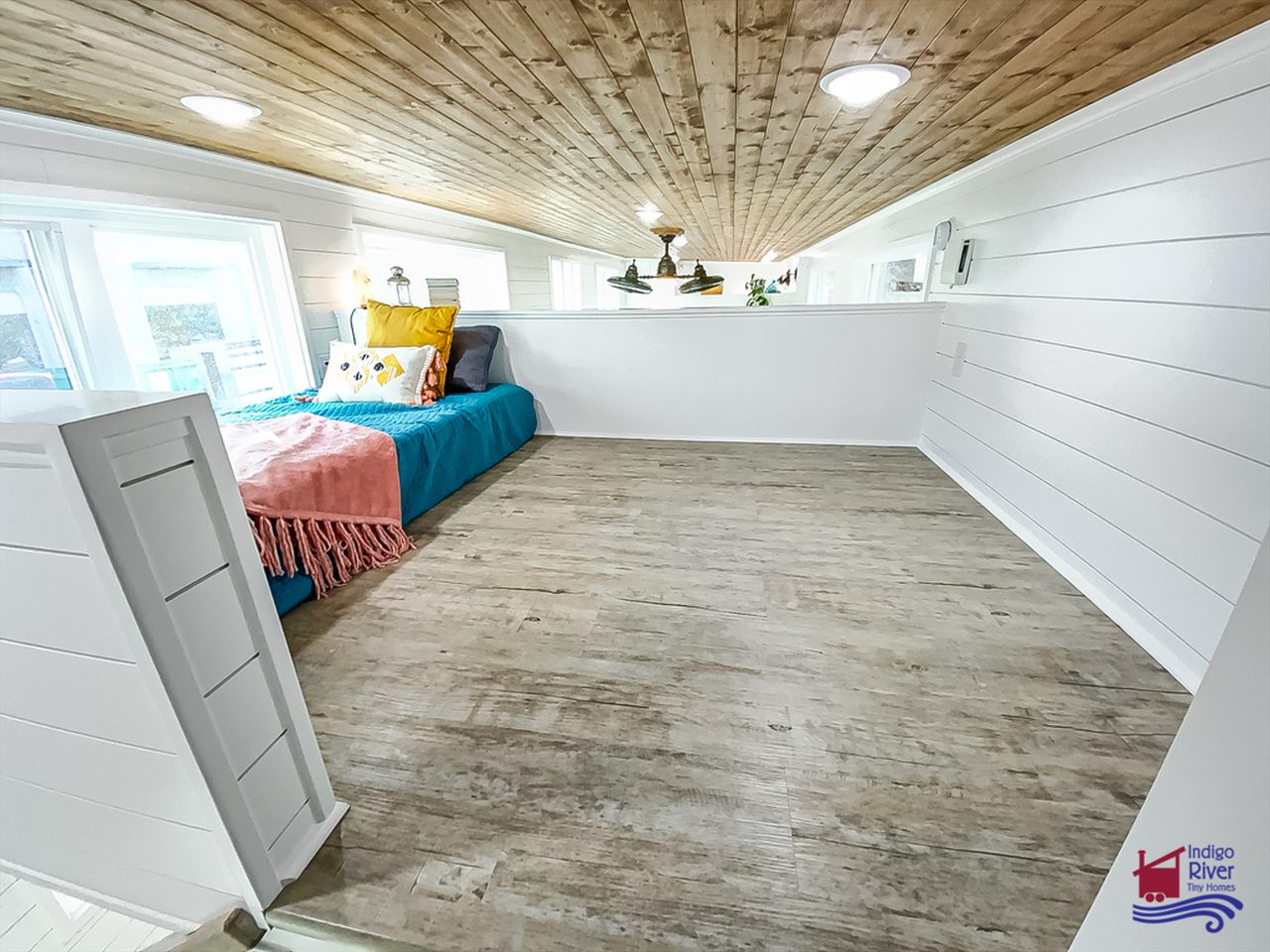 Elsie Tiny House - secondary loft bedroom