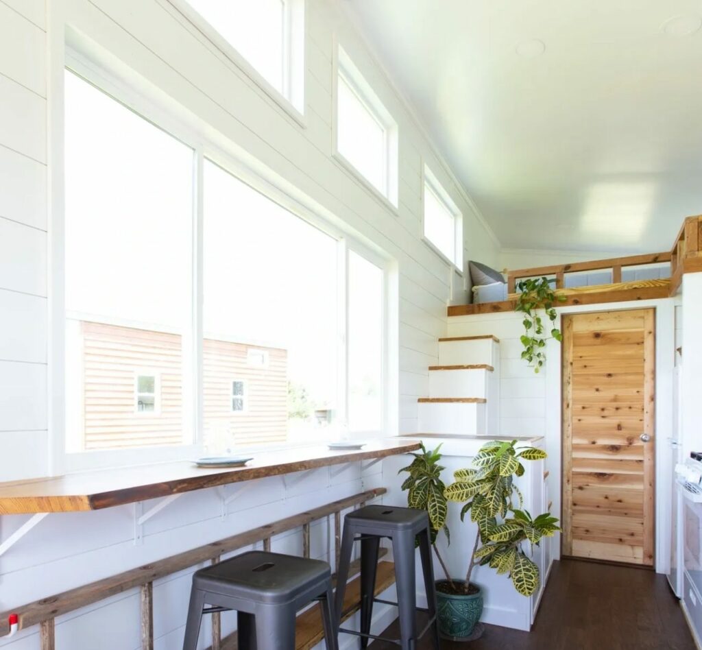 Fern Tiny House - Breakfast Bar