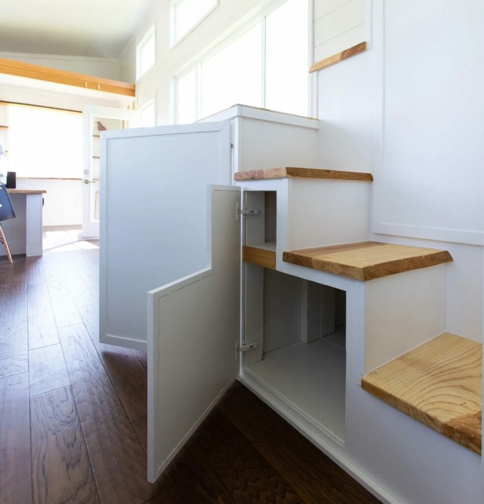 Fern Tiny House - Storage integrated staircase