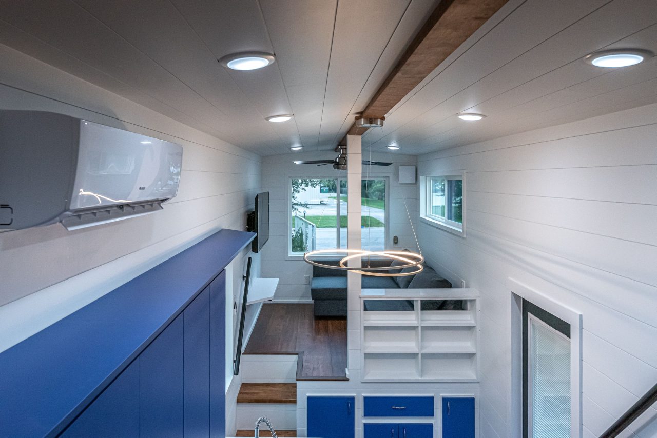 Finale Tiny House - Stunning blue cabinetry