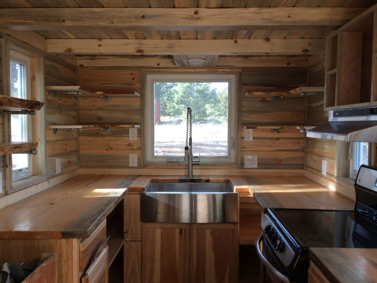 Flagstaff Gooseneck Tiny House -kitchen