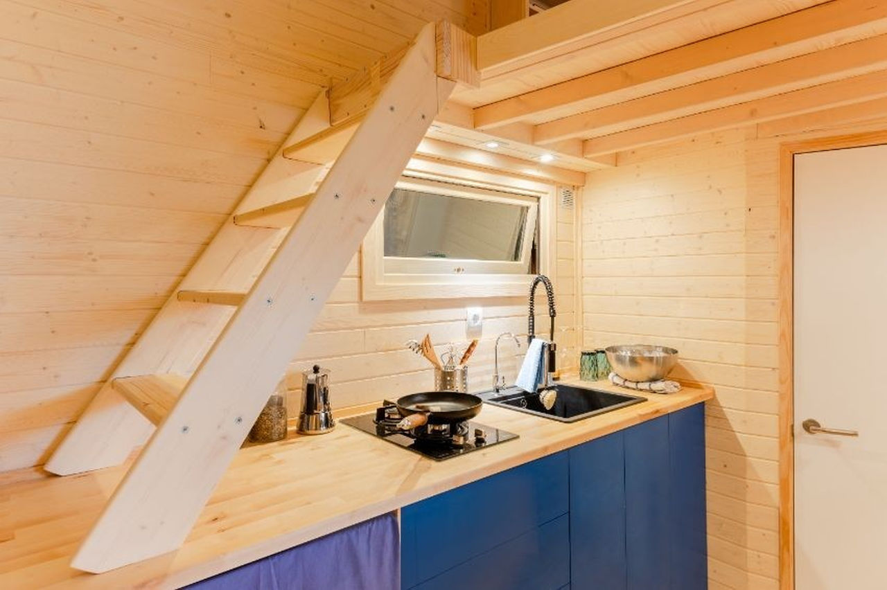 Freyja Tiny House-kitchen