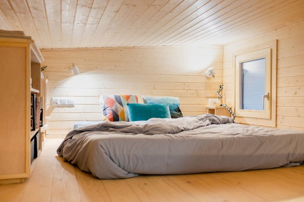 Freyja Tiny House-loft bedroom