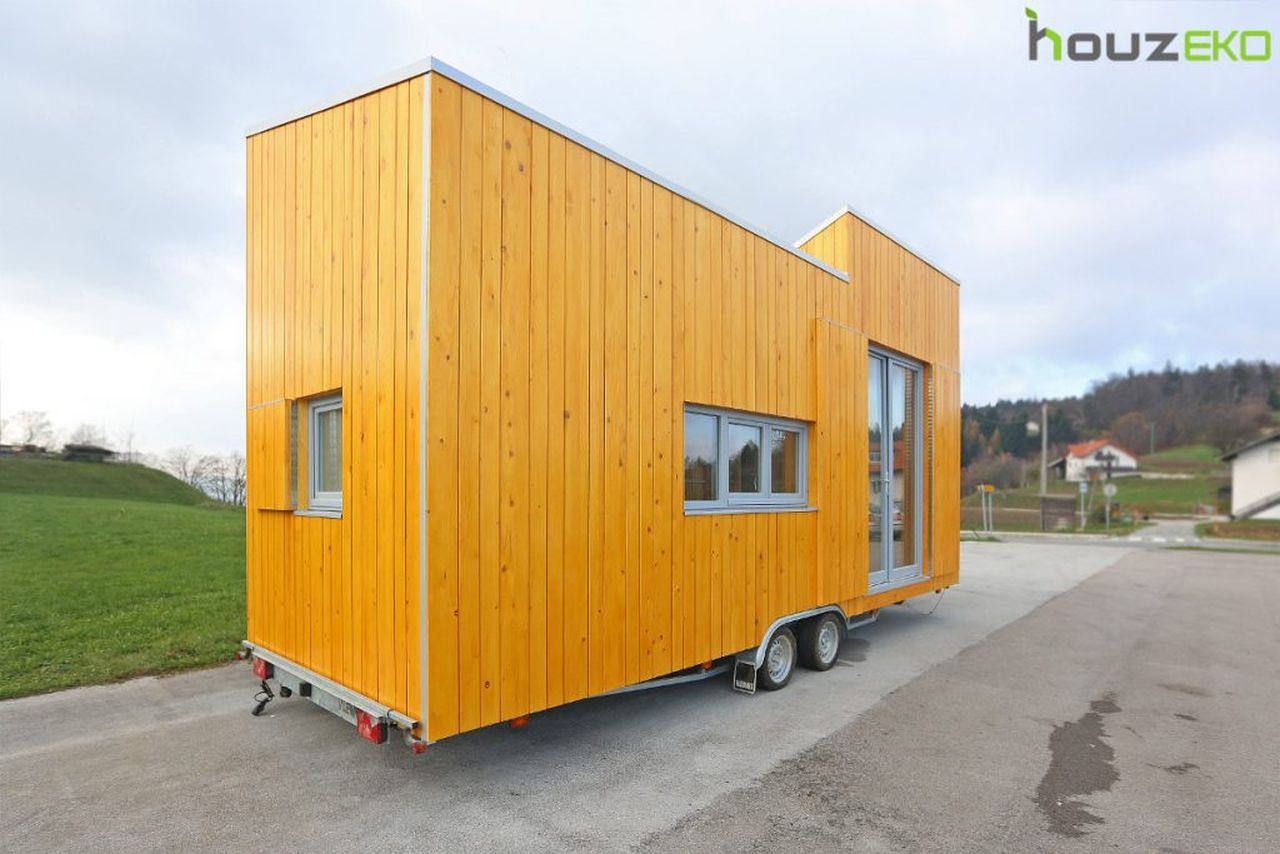 HOUZEKO tiny house on wheels