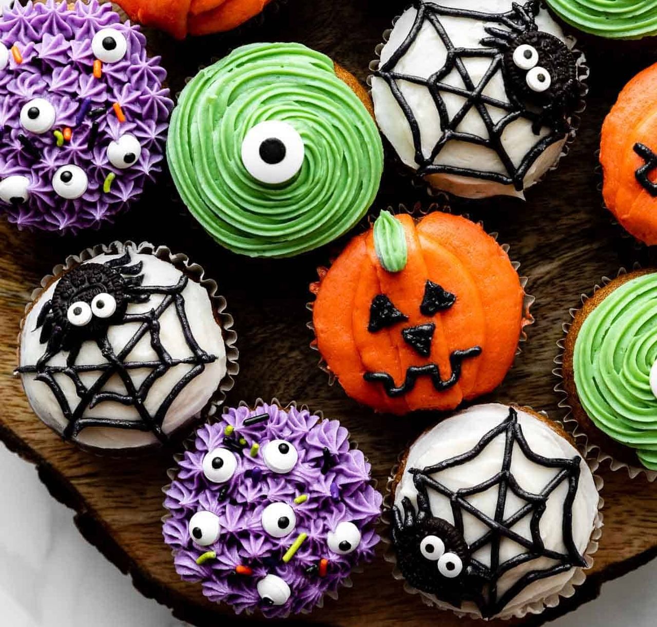 Halloween cupcake ideas - Googly eyed cupcakes