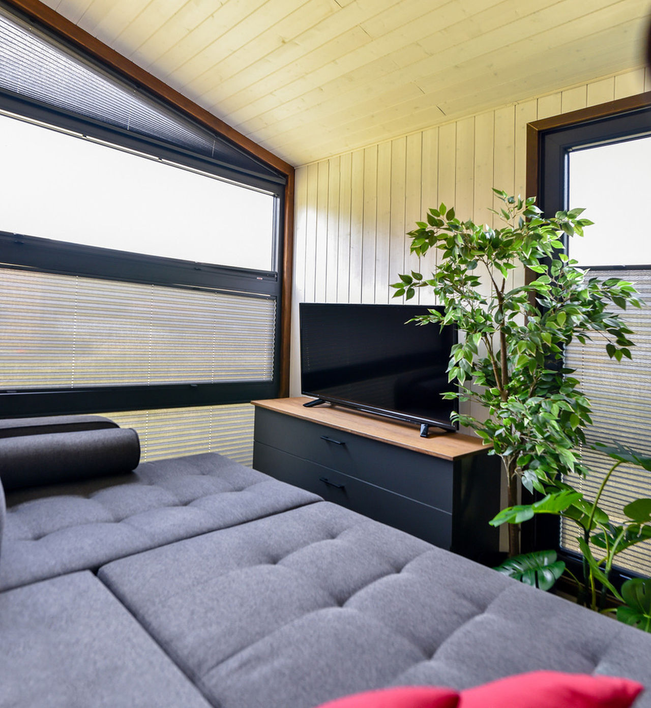 Luna Tiny House-interior 2