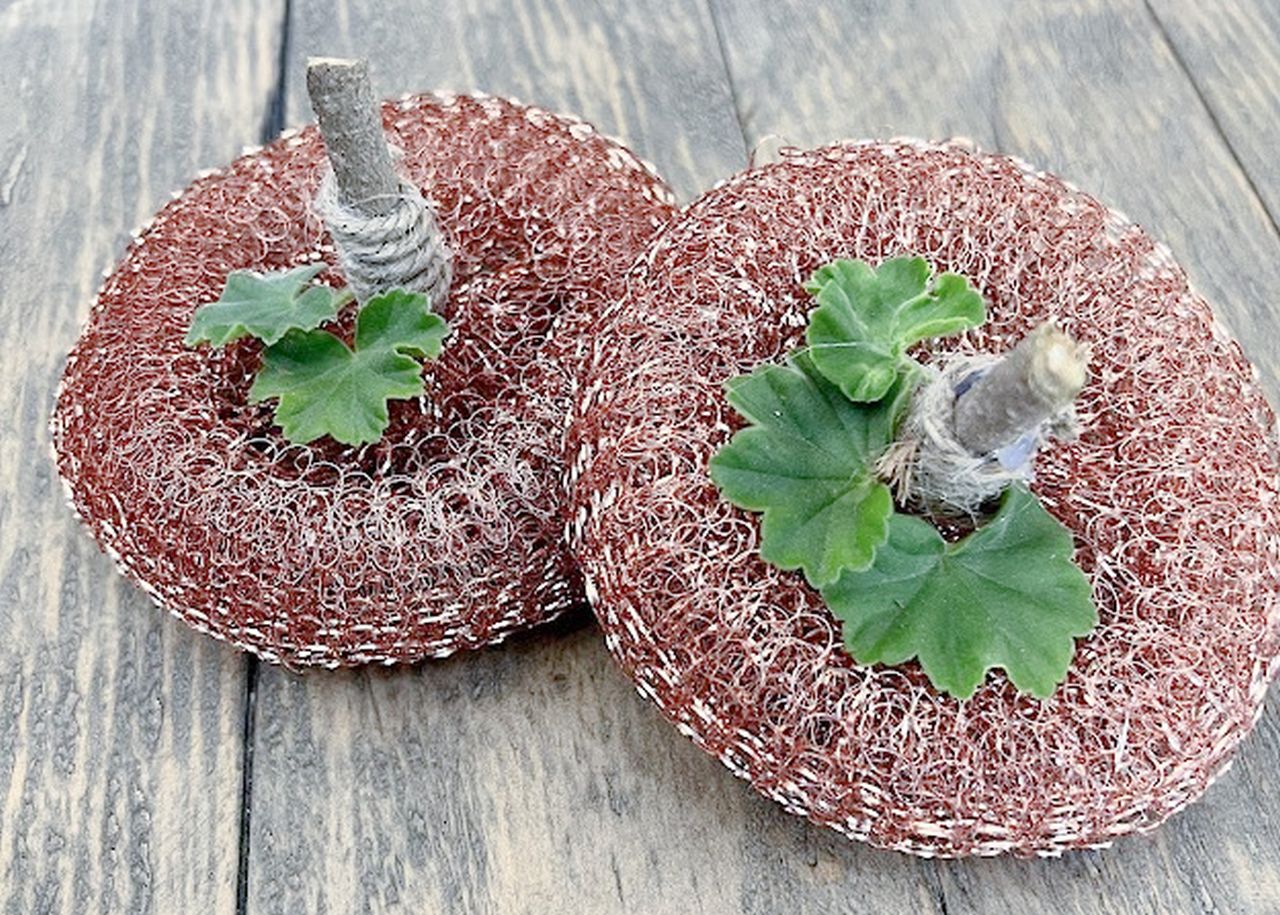 Mini Metal Pumpkins From Scouring Pads