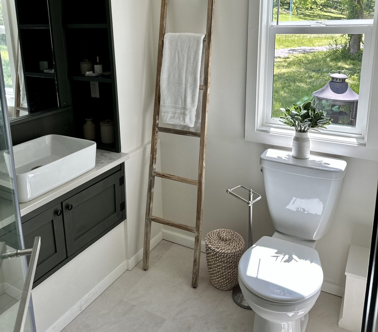 Retreat Tiny House - Bathroom 2