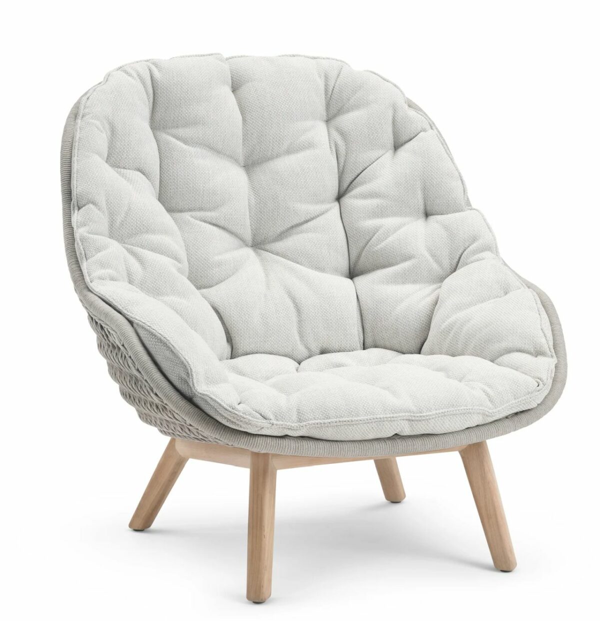 Outdoor Lounge Chair Upholstered in Quick-Dry, UV-Treated Fabric