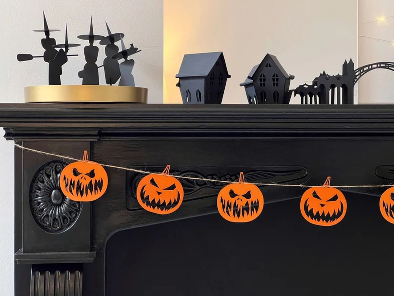 Scary Pumpkin Garland