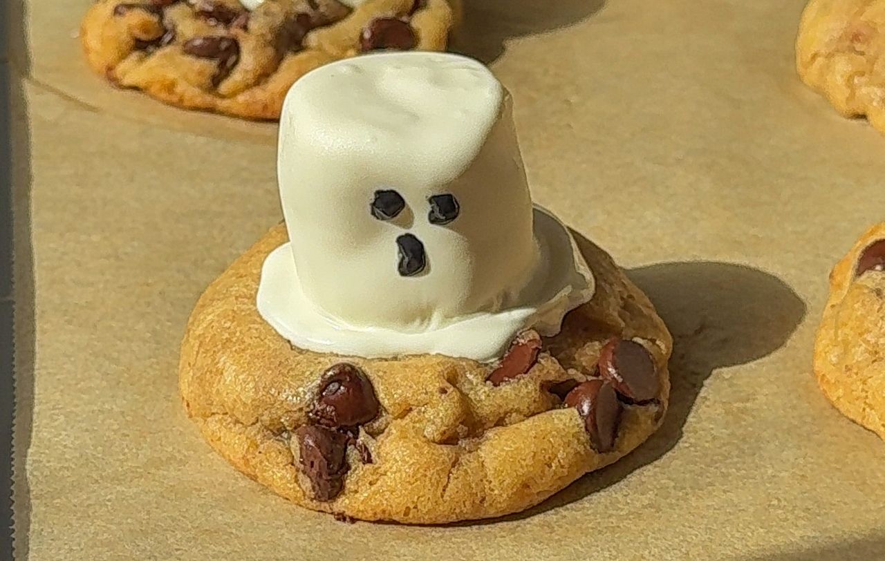 Spooky Ghost Chocolate Chip Cookies
