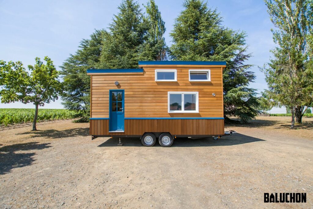 Solaris tiny house by Baluchon