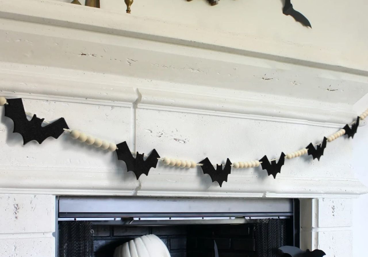 Wood Felt Bats Bead Garland