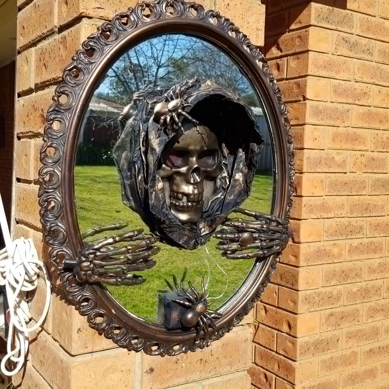 DIY 3D Halloween Mirror for outdoor decor 