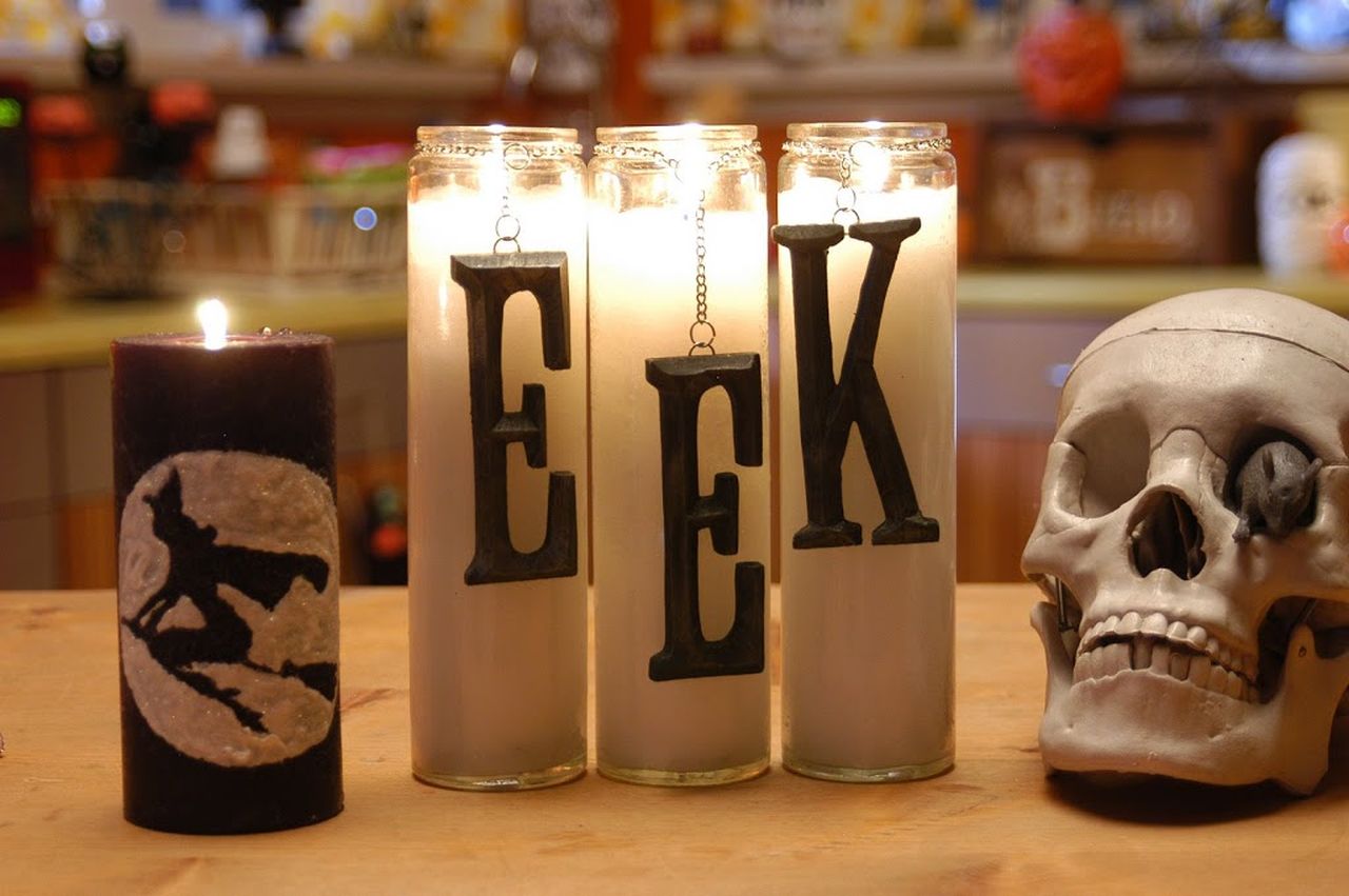 EEK Candle for Halloween