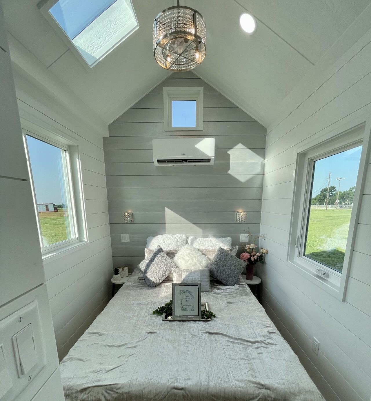 Emerissa Tiny House - ground-floor bedroom