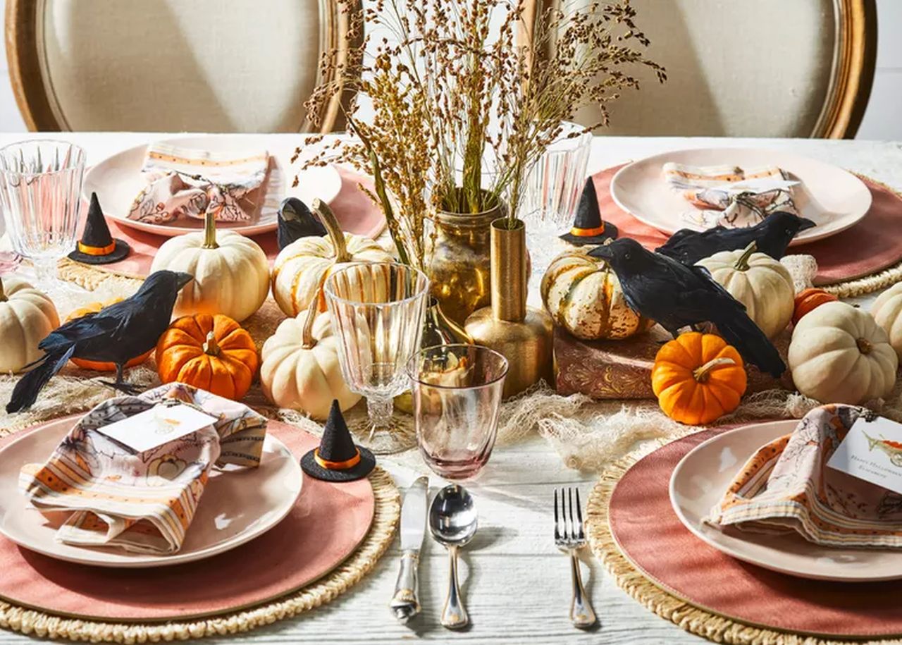 Fall foliage halloween table decoration