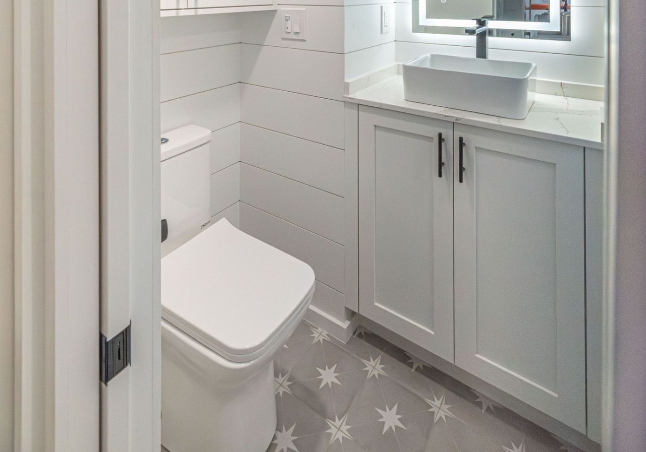 Bathroom of Farina tiny house on wheels