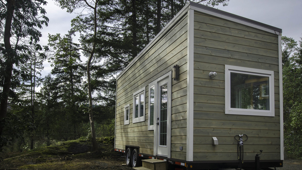 Fox Sparrow tiny house on wheels