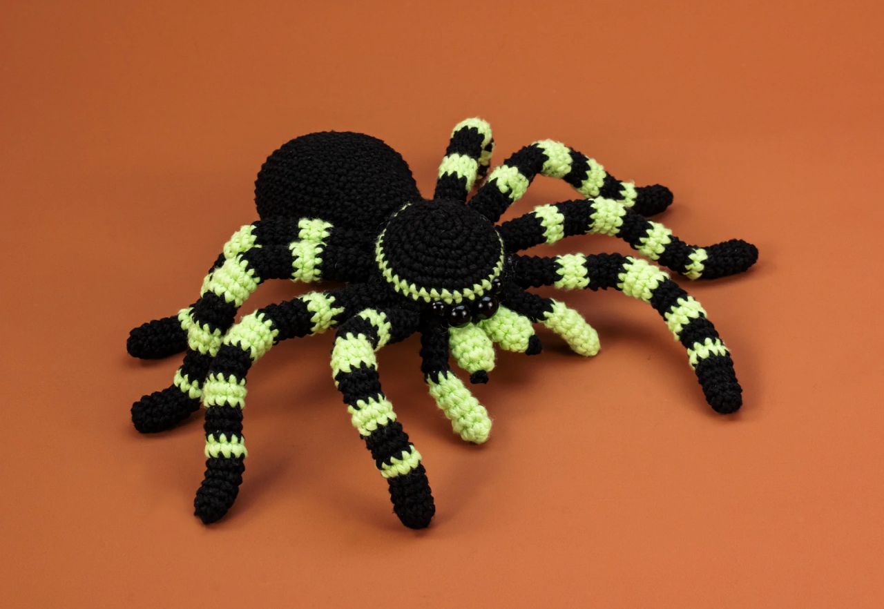 Halloween Spider Free Crochet Patterns