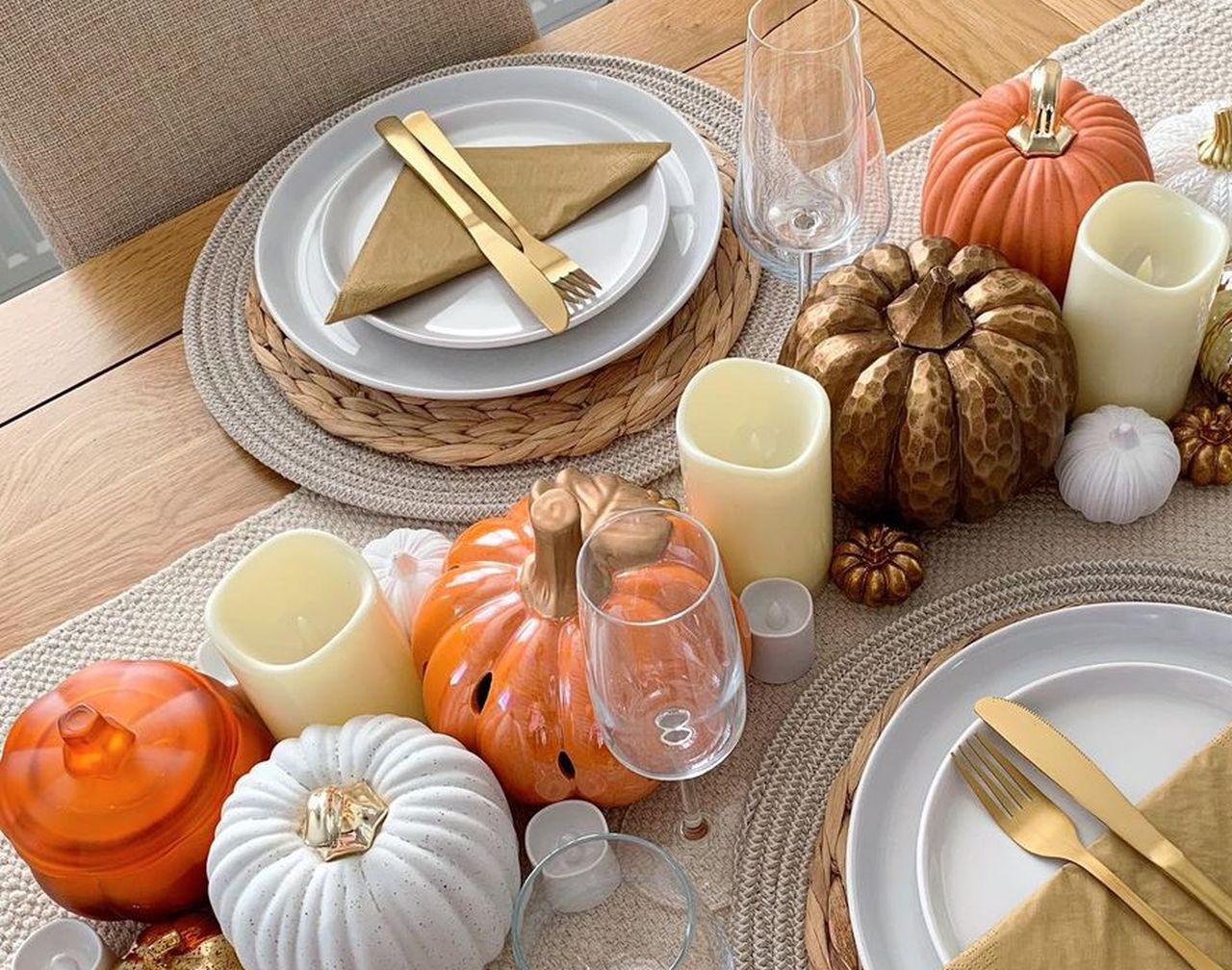 Halloween Table Decoration With Cute Pumpkins