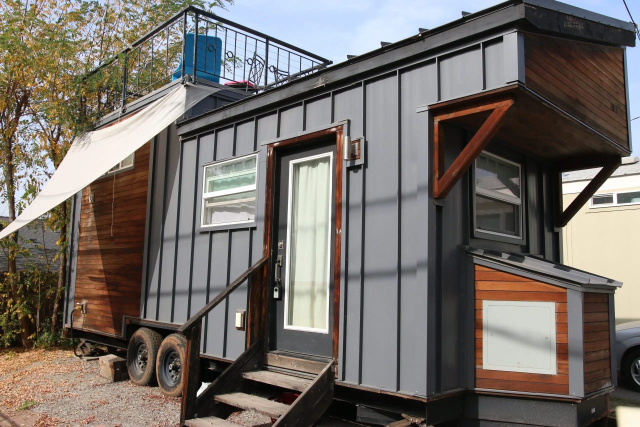 Midcentury Tiny Home - exterior 1