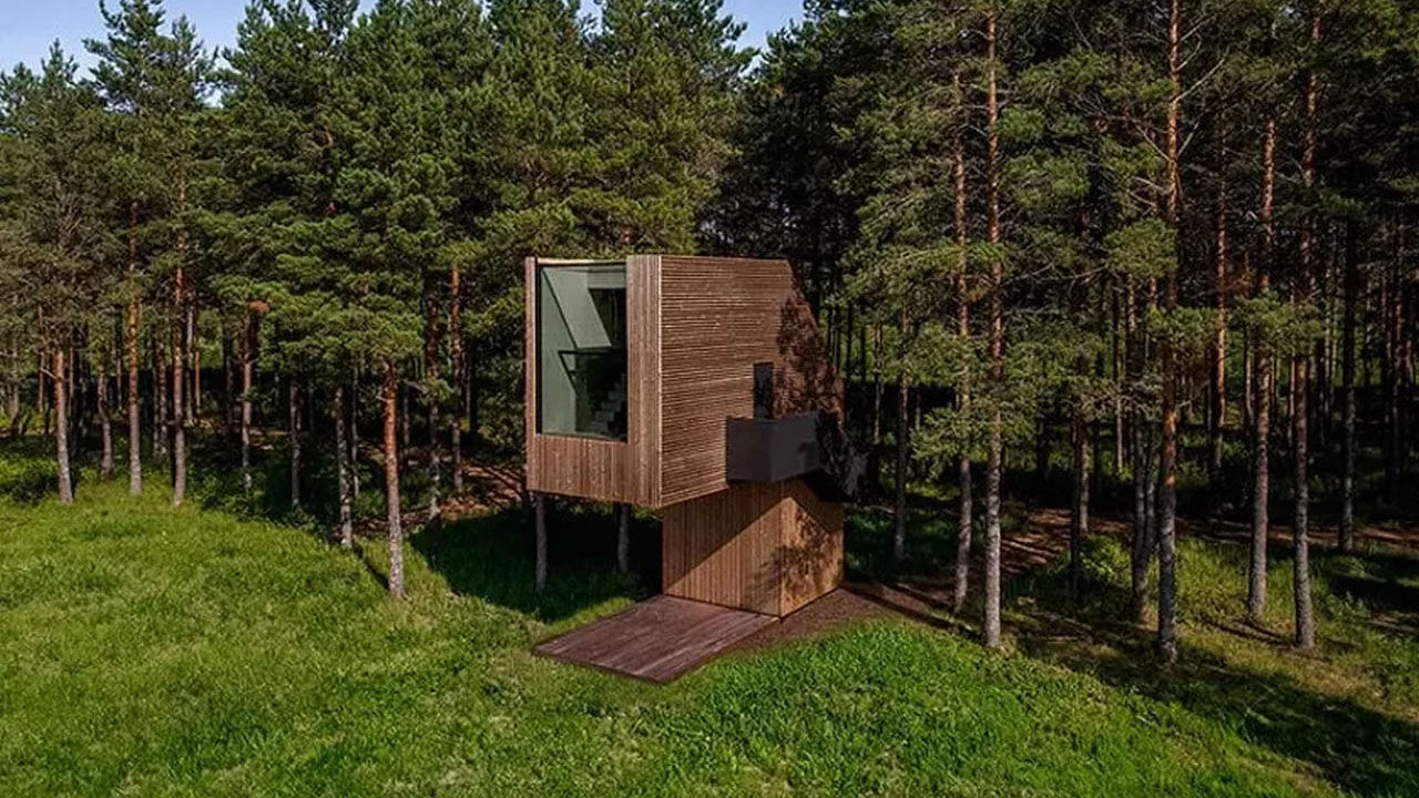 Piil Treehouse by Arsenit is a serene home surrounded by nature