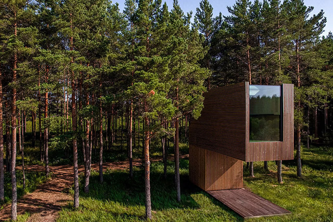 Piil Treehouse by Arsenit seamlessly blends in the environs