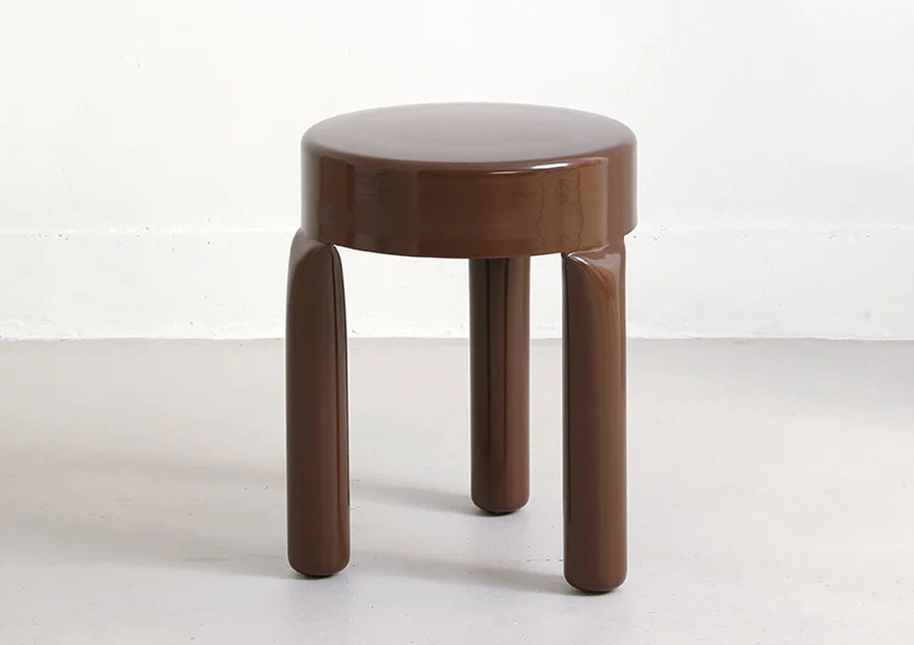 Pressura Stool and Table-simple design and layout