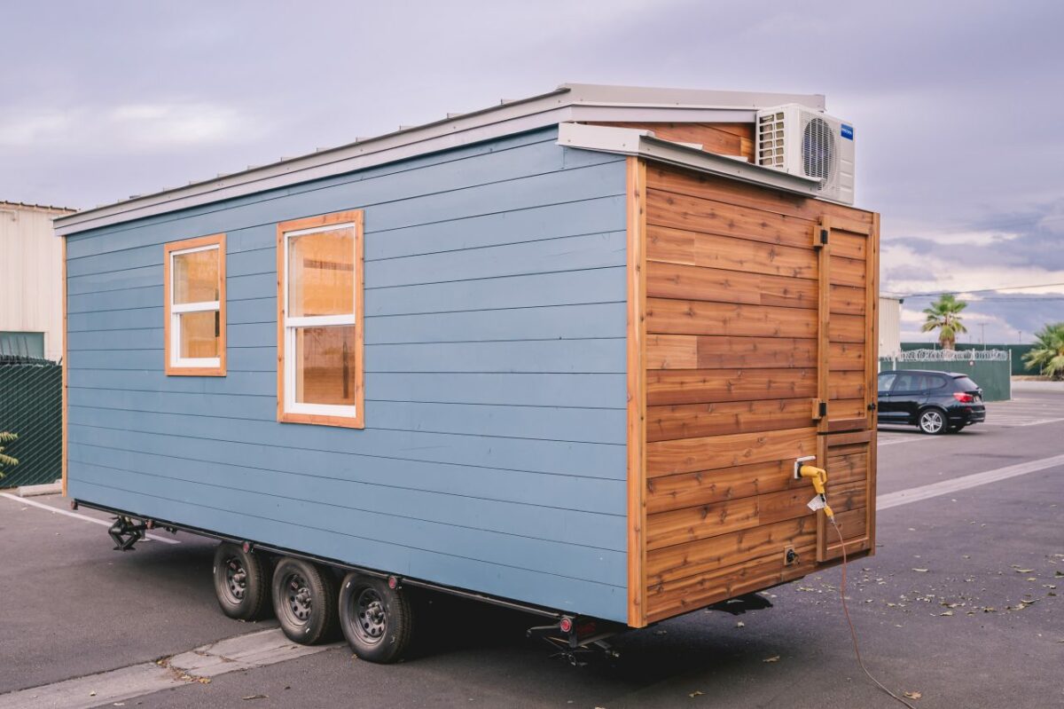 Single-Level Studio 20 Tiny House is Your Mobile Studio Apartment