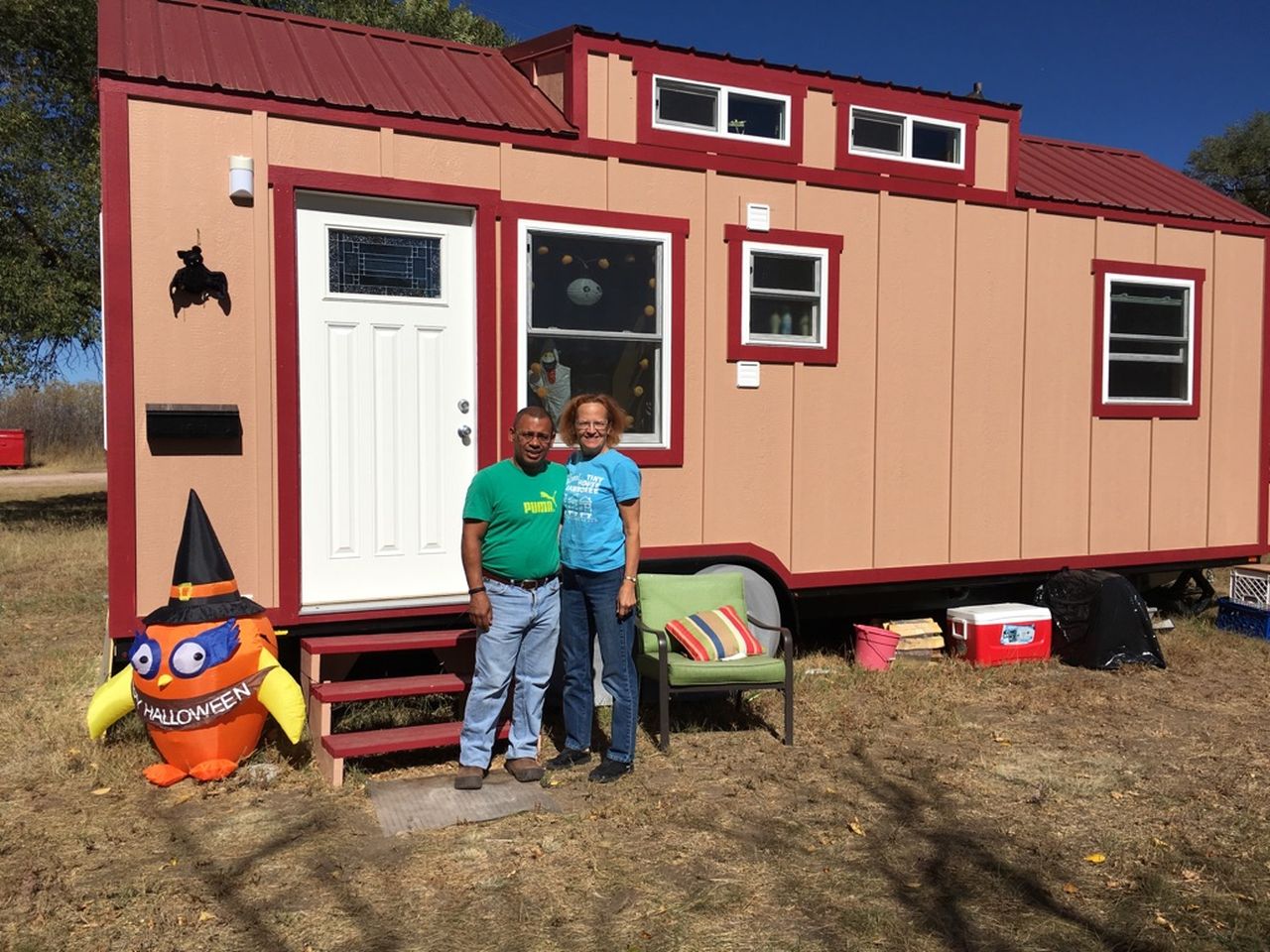 Tiny House Halloween Decor Ideas-inflatables