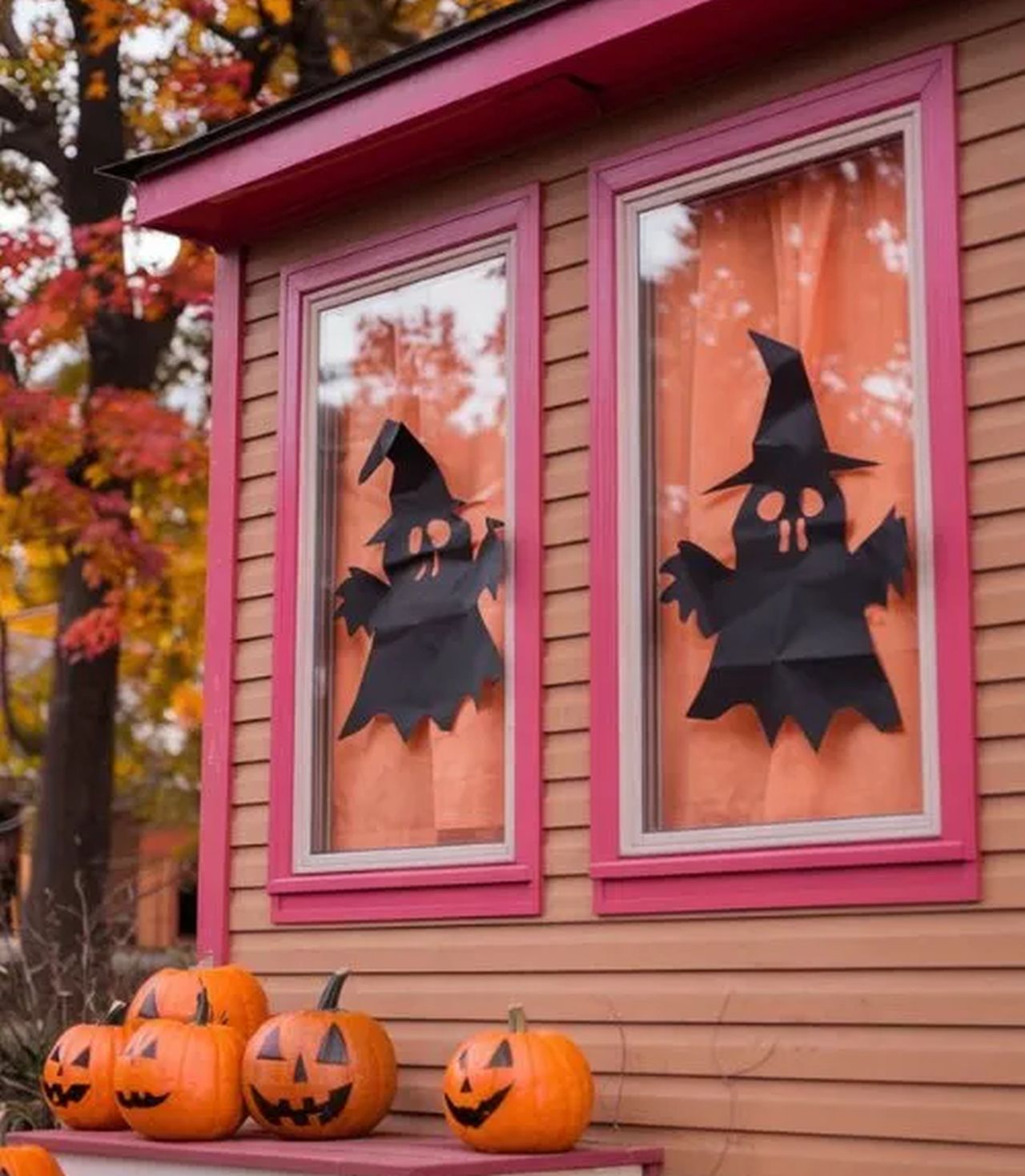 Tiny House Halloween Decoration Ideas - Ghostly Window Silhouettes