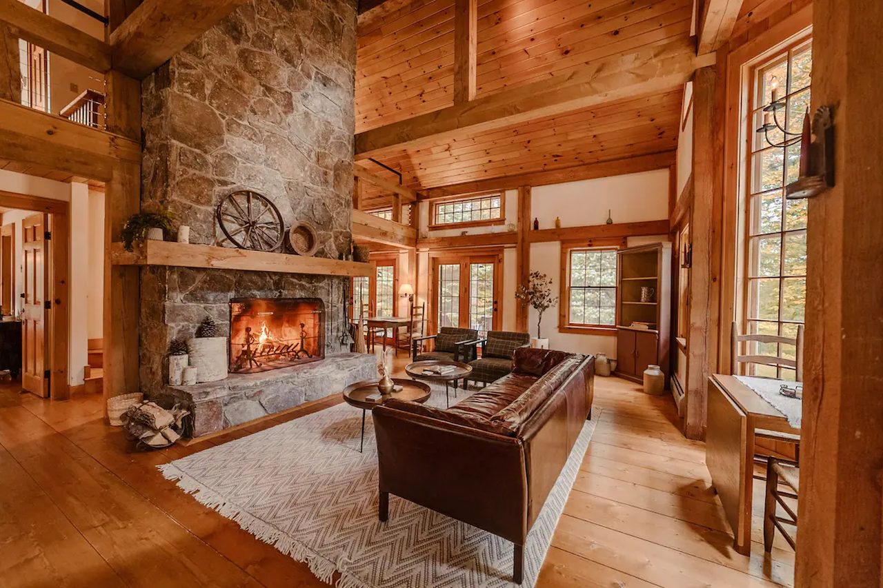 Deerwood Hill Cabin - living room