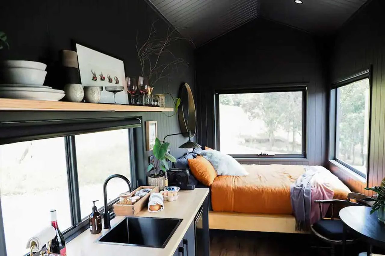 Escape 6000 Tiny House - interior