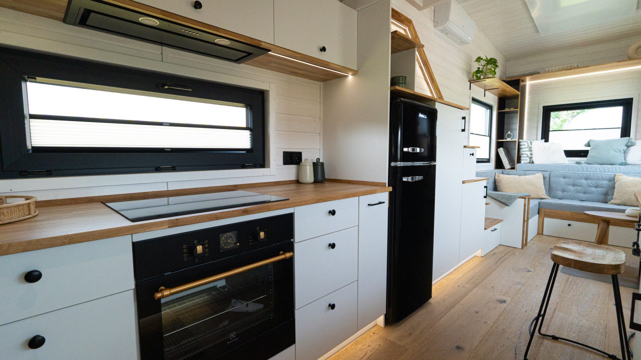 Starfruit Tiny House - kitchen