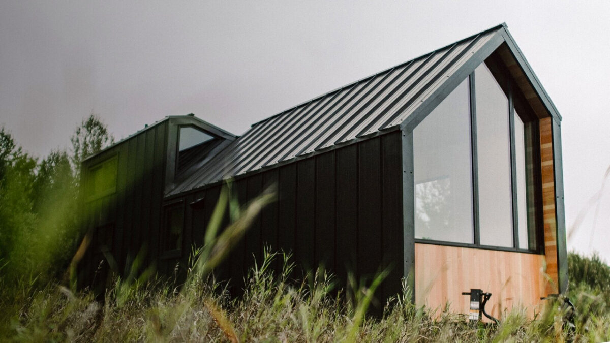Trahan Tiny House Accommodates Yoga Studio, Office, and Gym