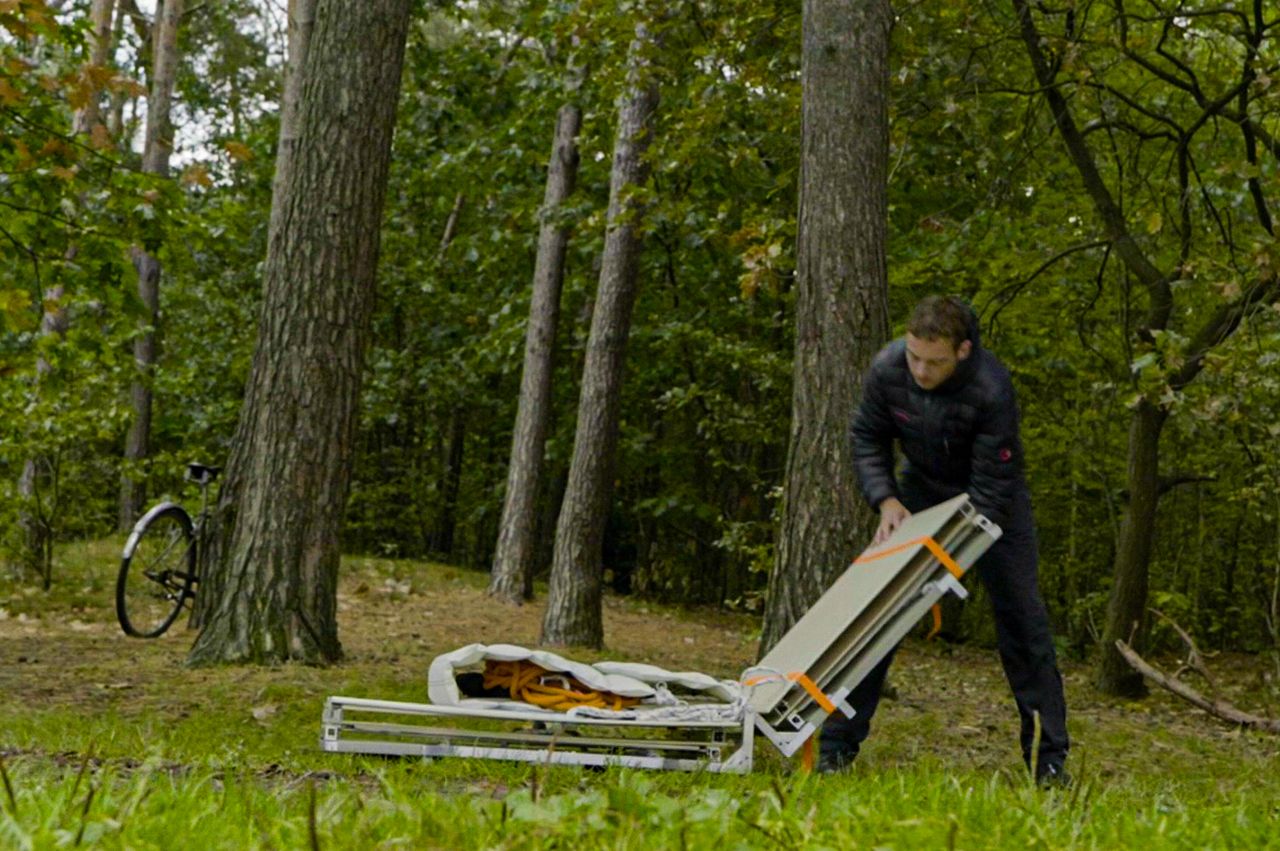 Trunk-Bunk-towable-treehouse has aluminium and plywood structure