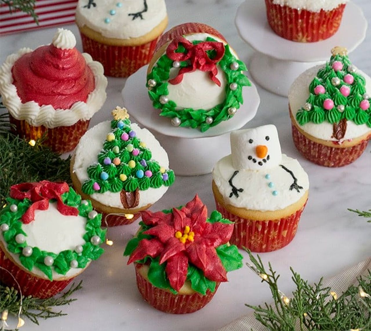 Christmas Dessert Ideas - festive Christmas themed cupcakes